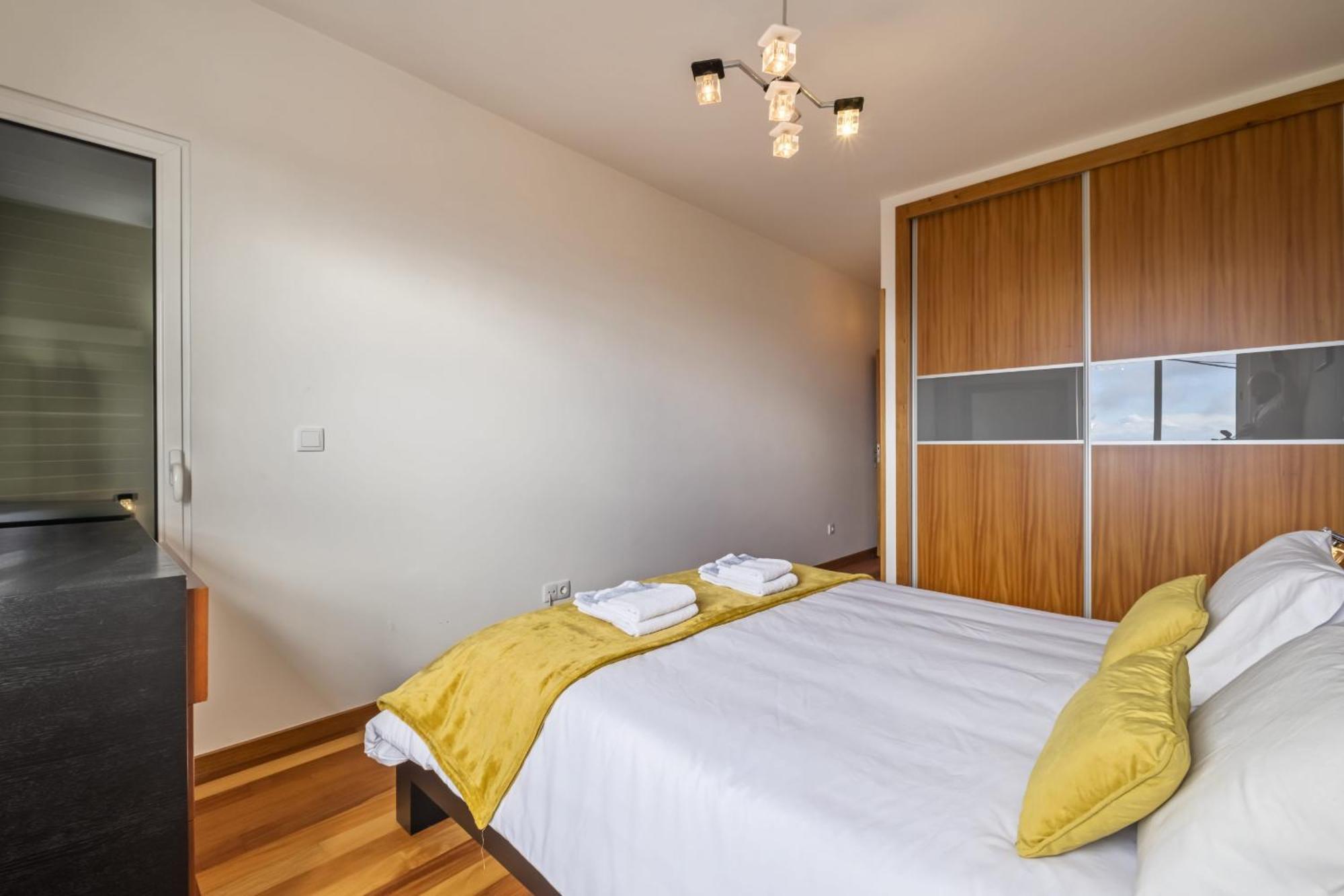 Canico City Center By Zest And Guest Santa Cruz  Eksteriør billede